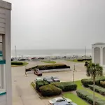 Blue Water Retreat - A Peaceful Galveston Getaway
