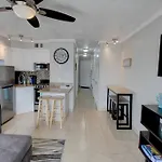 Blue Water Retreat - A Peaceful Galveston Getaway